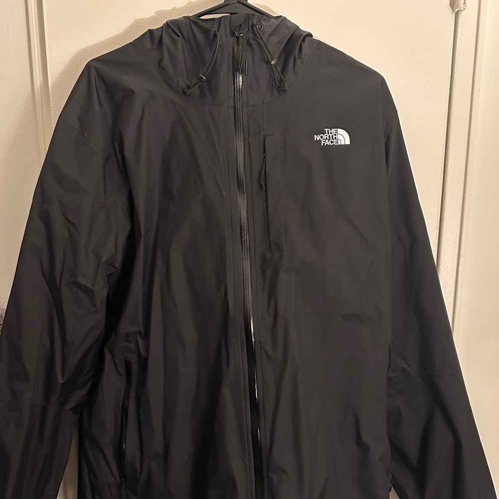 The North Face Men's Alta Vista Raincoat
